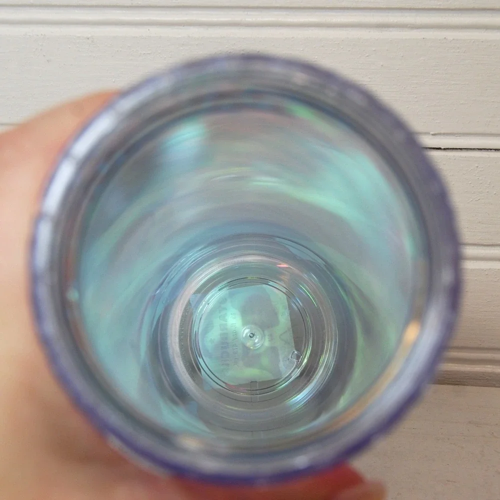 Starbucks Tumbler Iridescent Swirl Hot &‎ Cold 16oz 2022 Limited edition
